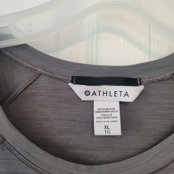 Athleta Ultimate Textured Train Top in Gray Size XL NWT - Picture 4 of 6
